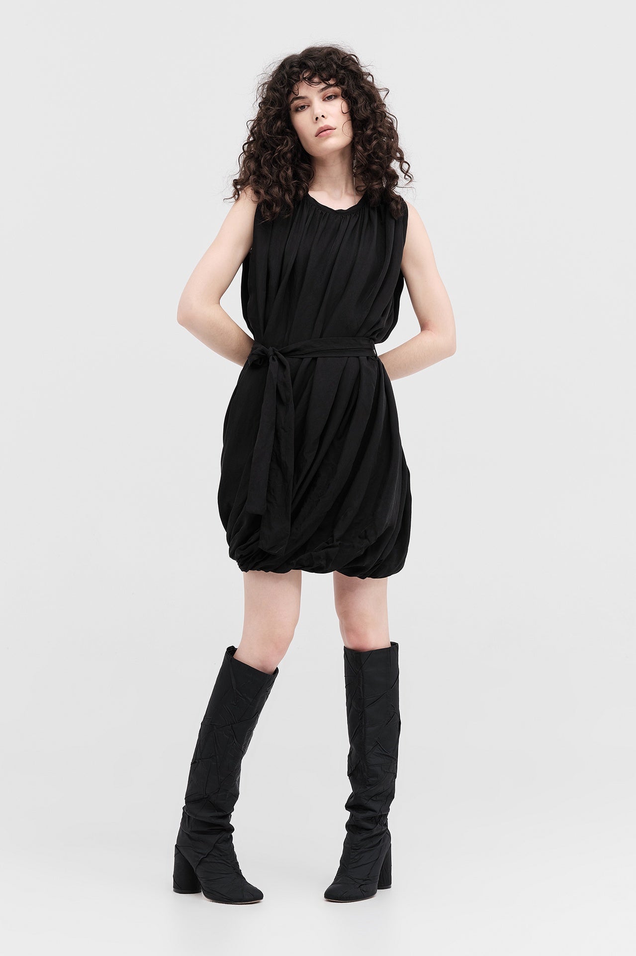 Bibiy ♡ MELINDA CAPE BLACK Bibiy ♡ MELINDA CAPE BLACK Bibiy