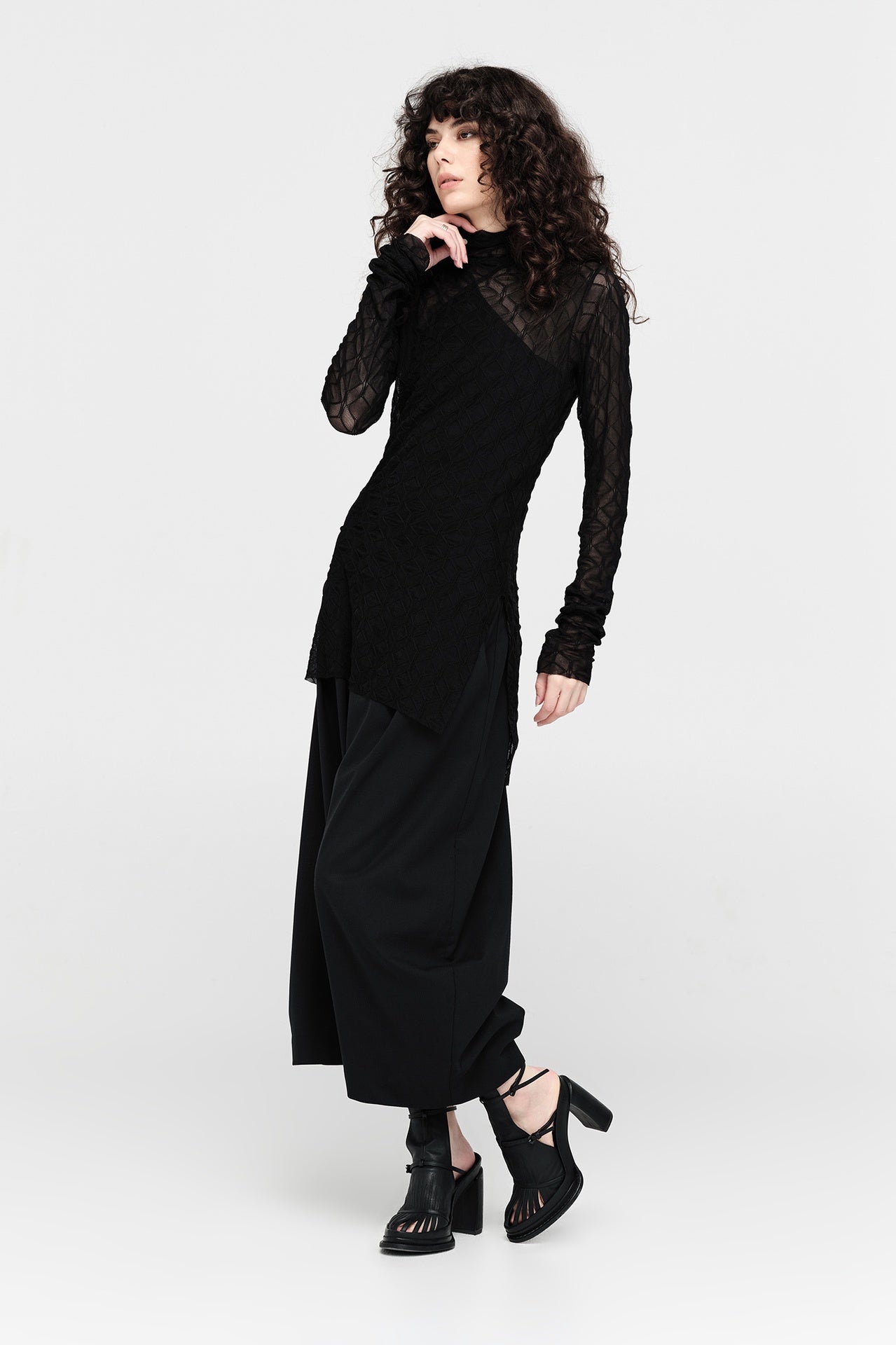 Metric Undone Tunic - Black in Black - The Shelter