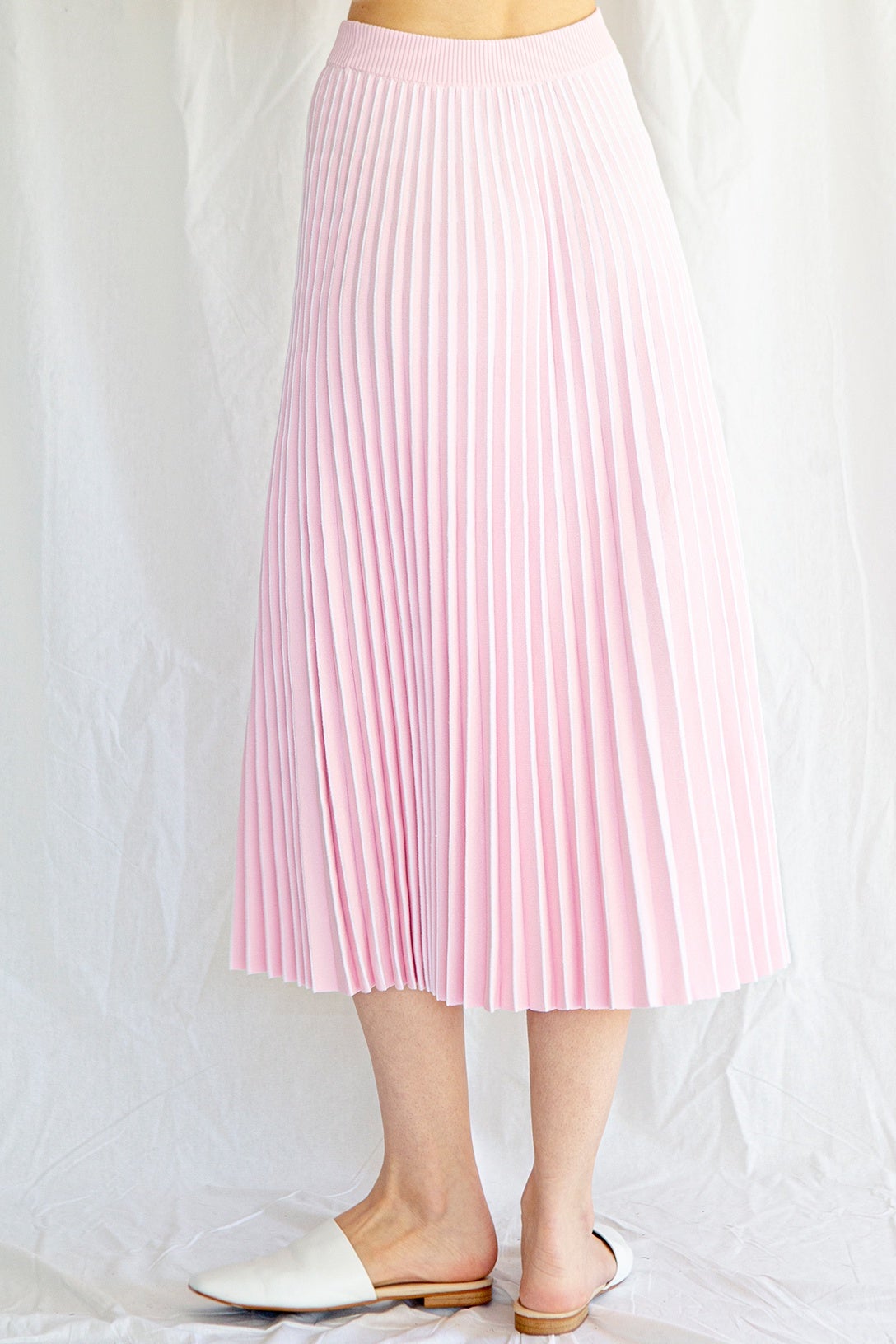 PAIN OR PLEASURE★韓国★人気★CHARLOTTE PLEATS SKIRT 2色 Just Another Pleat Skirt - Bubblegum in Pink - The Shelter