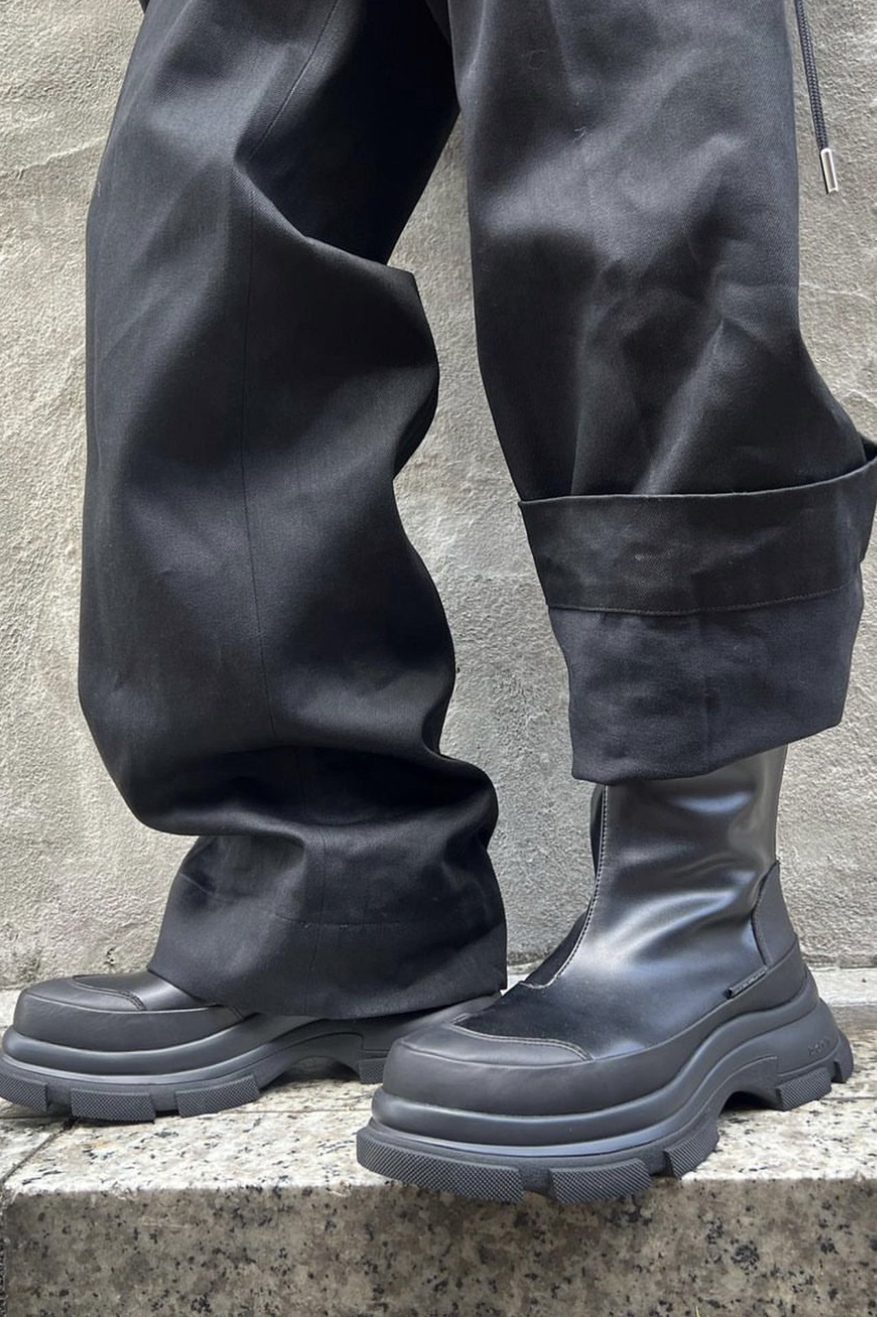 Gao Eva High Chelsea Boot   Black/black in Black   The Shelter