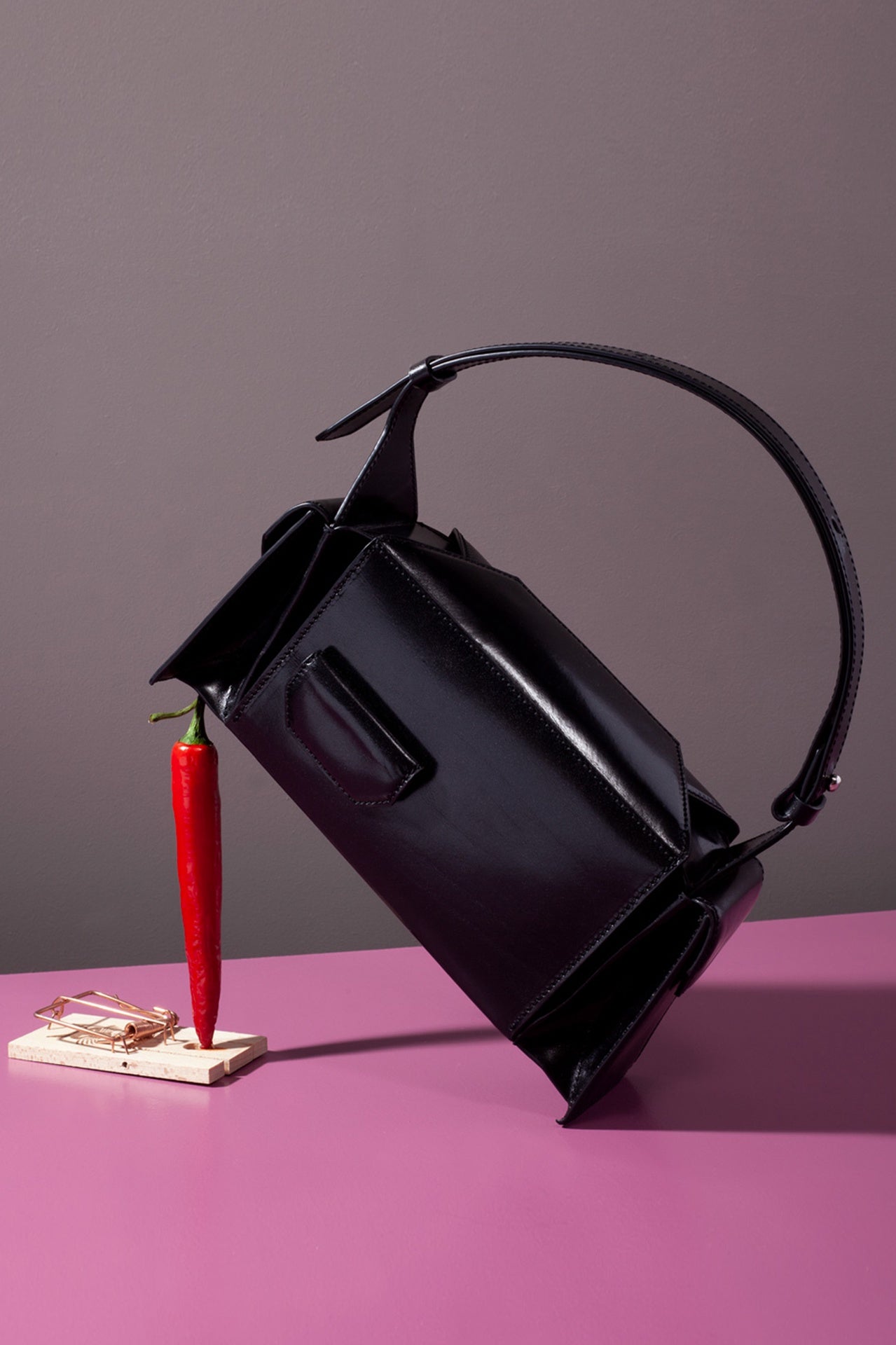 【正規店出品】MERRYL TIELMAN BARBARA HANDBAG SHINY BLACK Barbara Mini Handbag - Black in Black - The Shelter