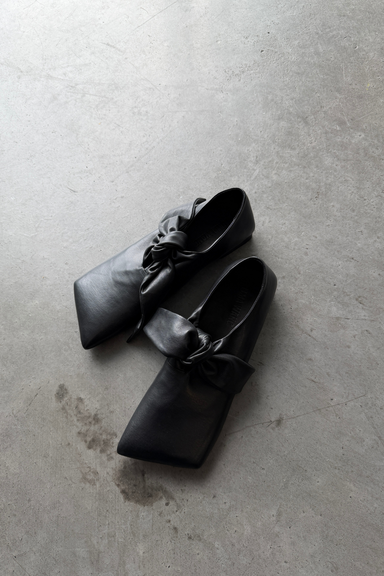 Square Knotted Flat Shoes - Black in Black - The Shelter