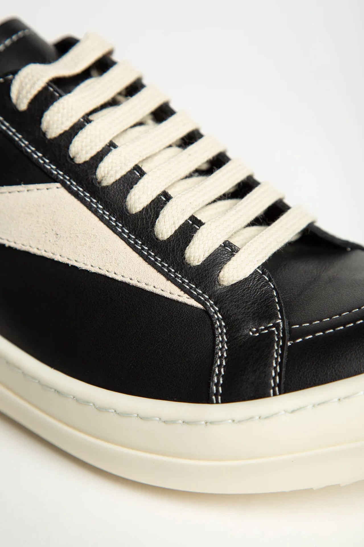Vintage Sneaks - Black / Milk in Black - The Shelter