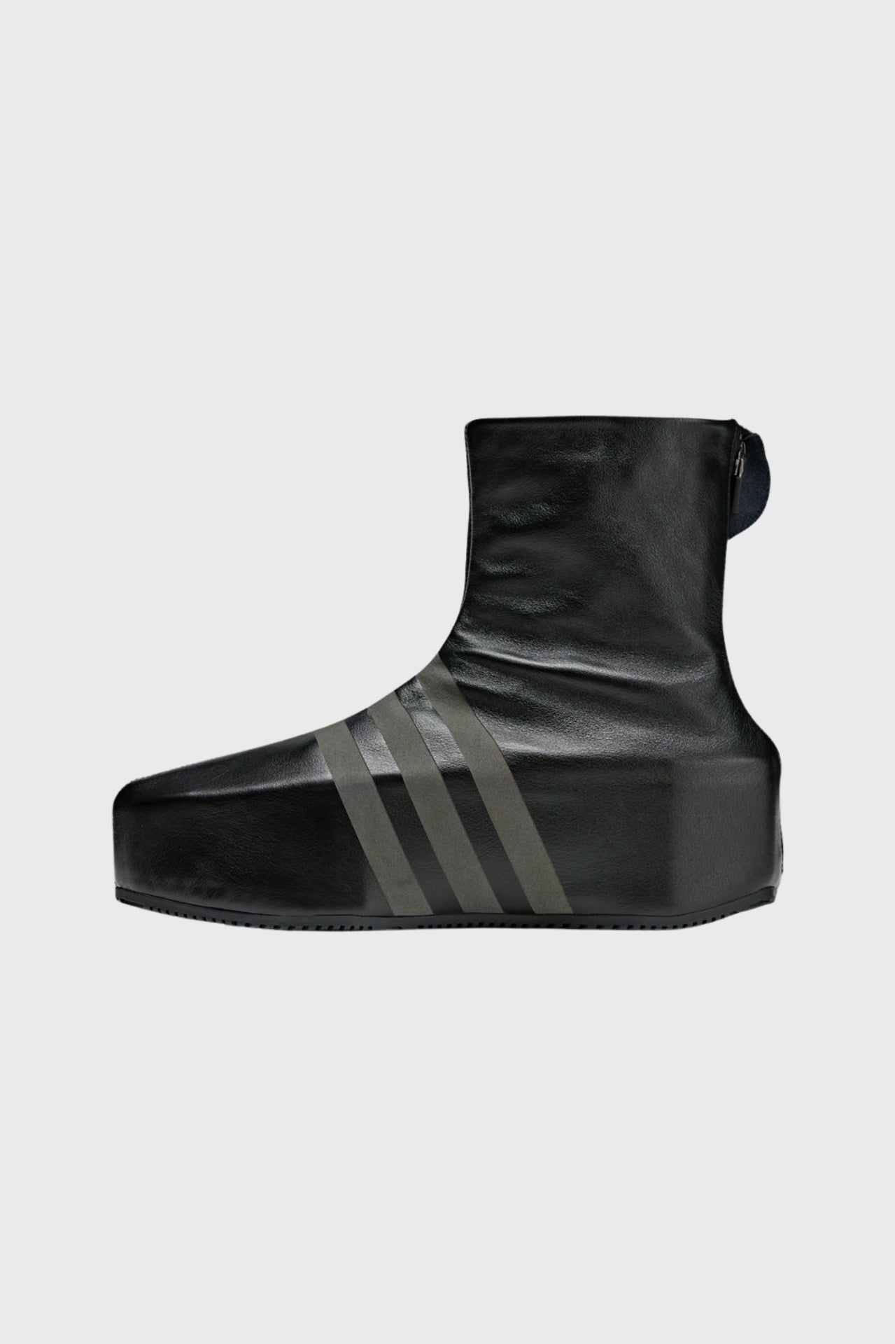 Y-3 Kyasu Overboot - Black in Black - The Shelter