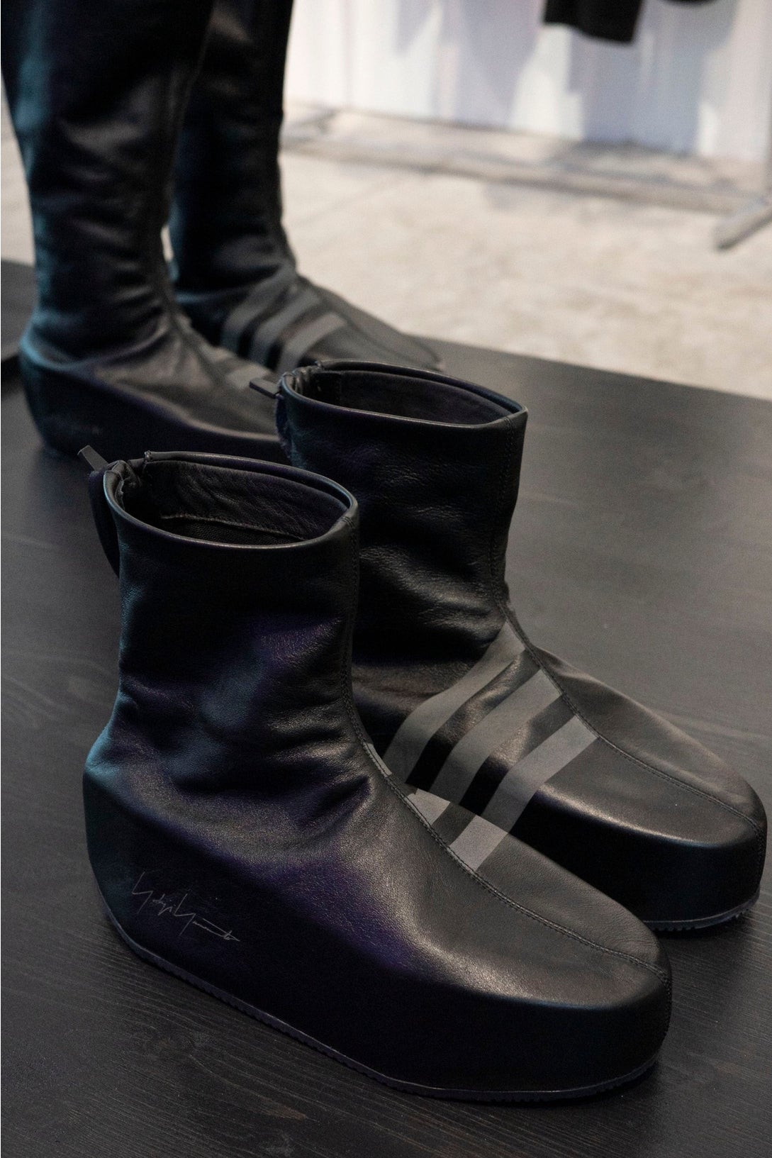 Y-3 Kyasu Overboot - Black in Black - The Shelter